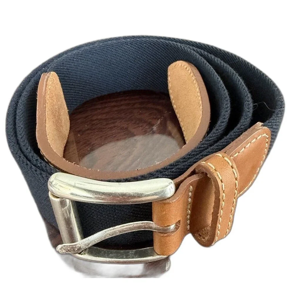 L.L. Bean NAVY Surcingle Full Grain Leather Belt Silver Buckle USA Made‎ Size 44